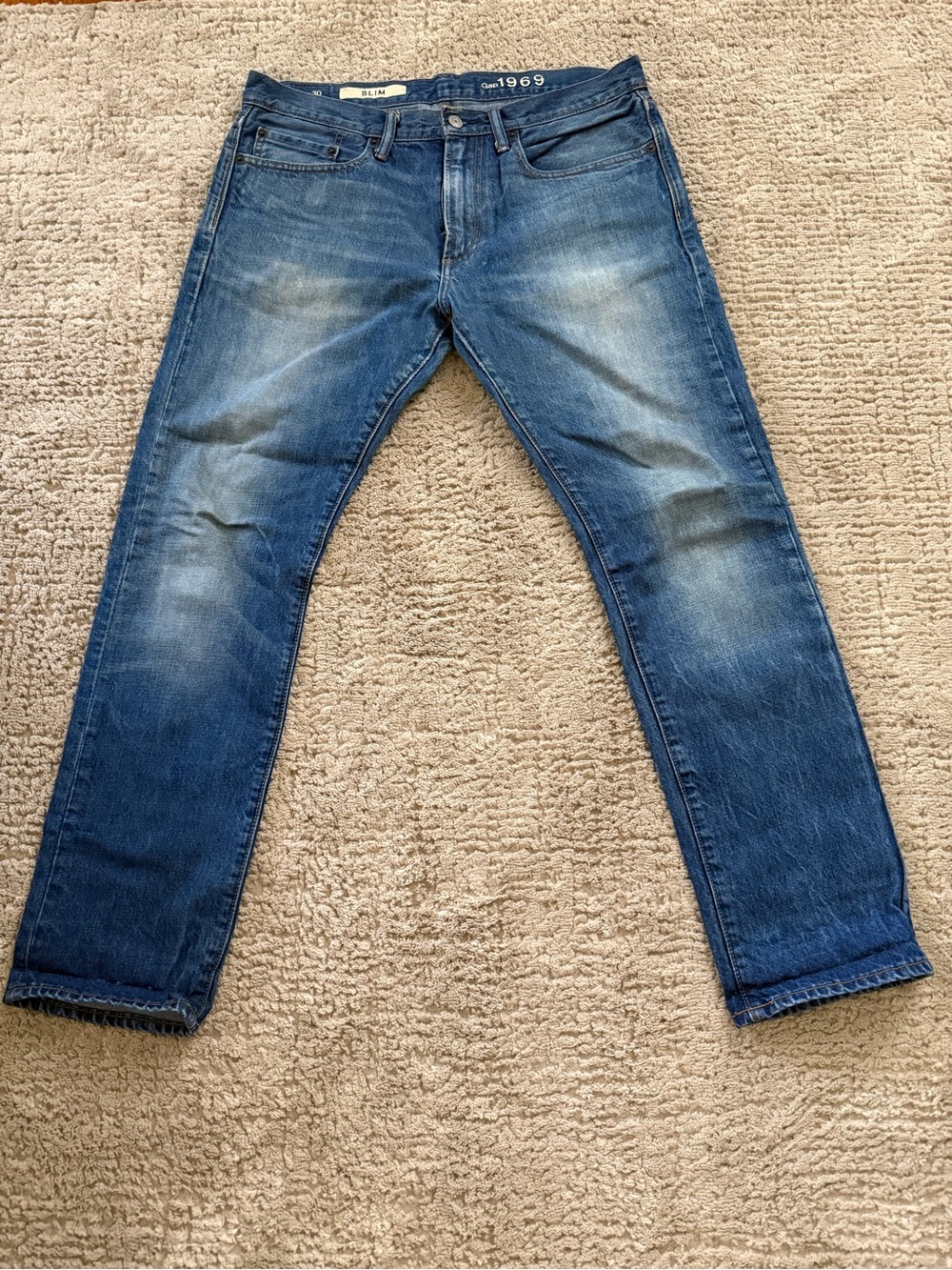 GAP Men's Slim Jeans – Distressed Indigo Blue
